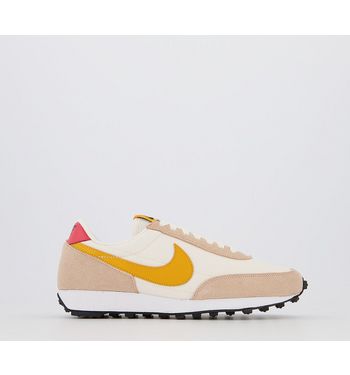Nike Daybreak Ivory Pollen Rise Shimmer